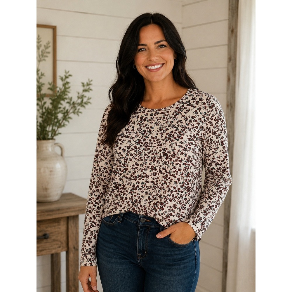 LL Bean Floral Long Sleeve Tee Womens Medium Cream Red Supima Cotton Excellent